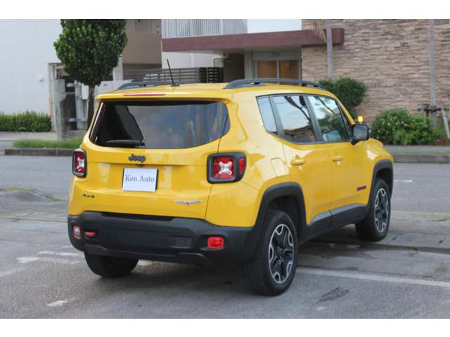 ジープ レネゲード