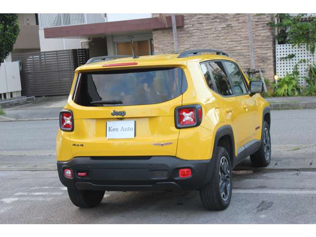 ジープ レネゲード