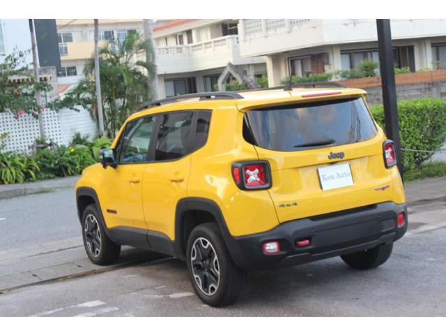 ジープ レネゲード