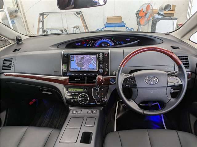 トヨタ エスティマハイブリッド