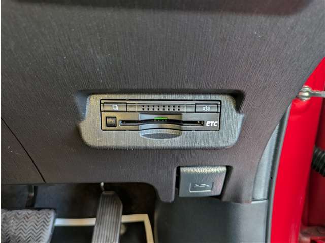 トヨタ プリウスα