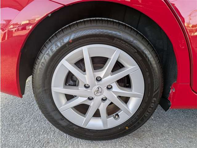 トヨタ プリウスα