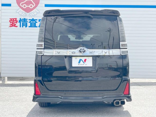 トヨタ ヴォクシー