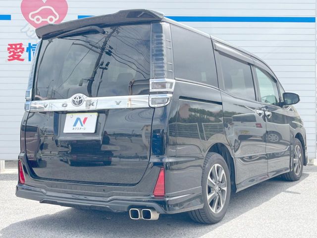 トヨタ ヴォクシー