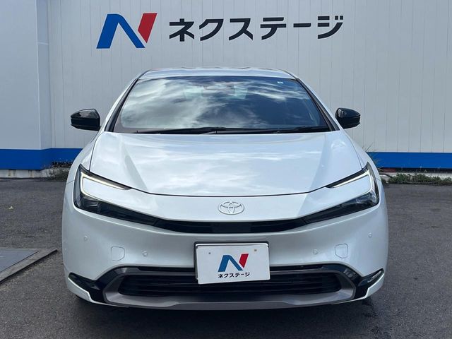 トヨタ プリウス