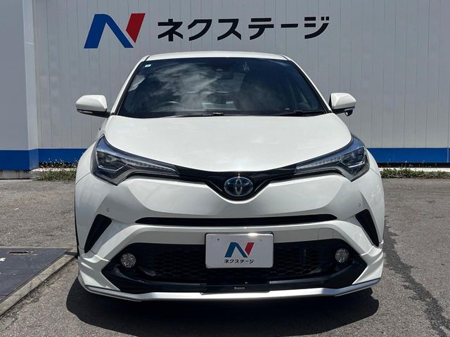 トヨタ C-HR