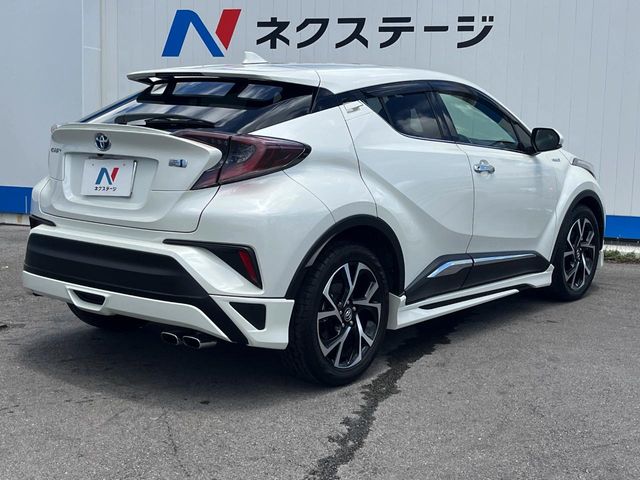 トヨタ C-HR