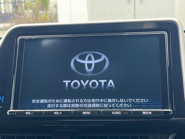 トヨタ C-HR
