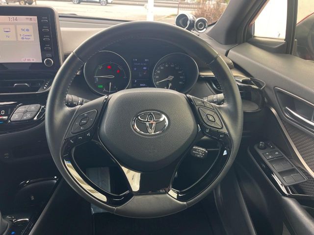 トヨタ C-HR