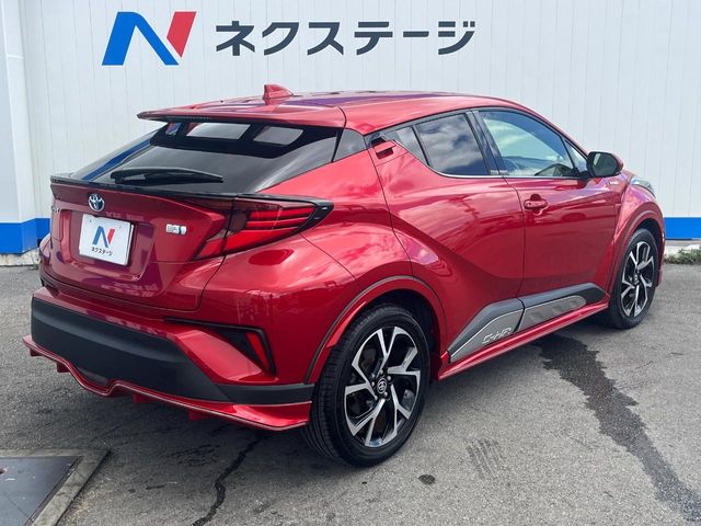 トヨタ C-HR