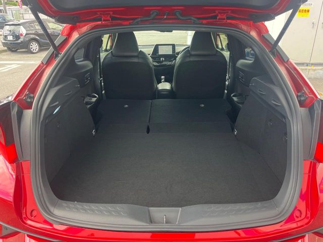 トヨタ C-HR