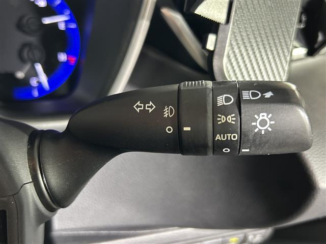 トヨタ カローラスポーツ