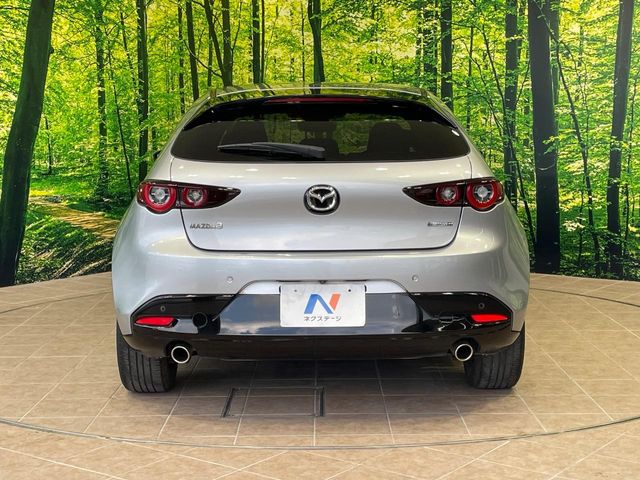 マツダ MAZDA3ファストバック