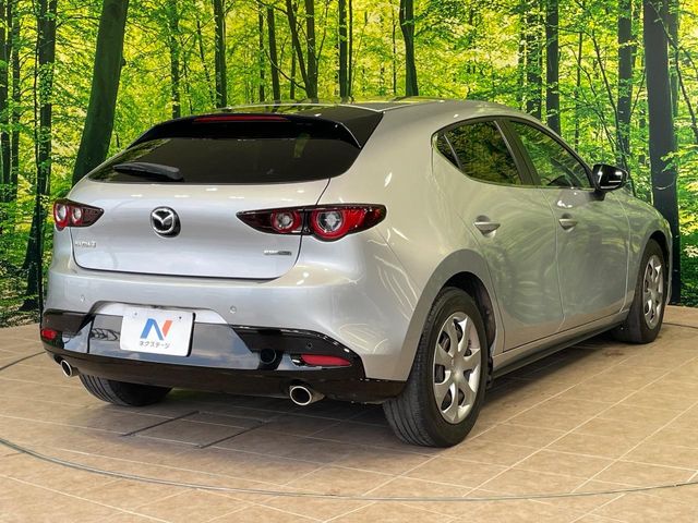 マツダ MAZDA3ファストバック