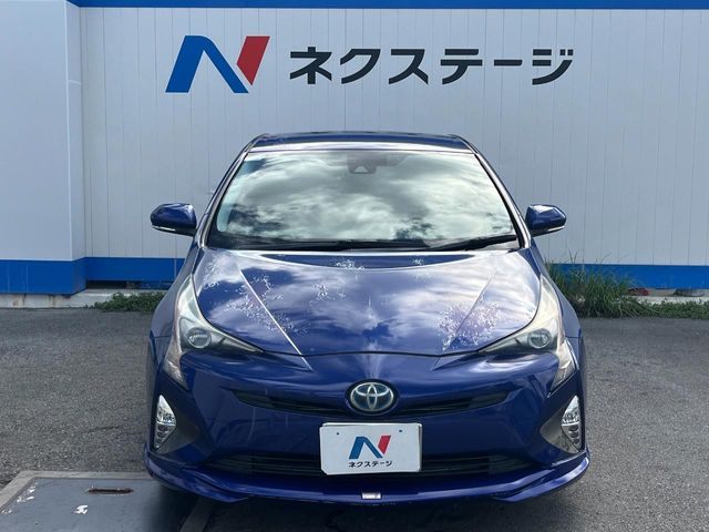 トヨタ プリウス