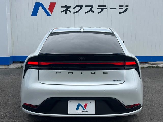 トヨタ プリウス