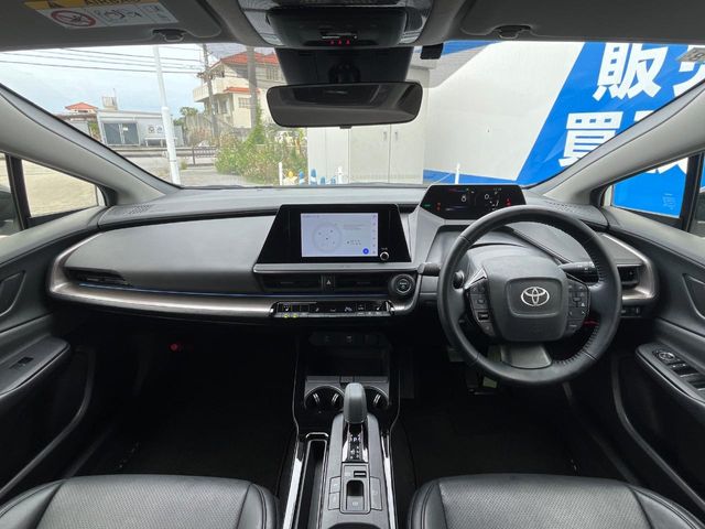 トヨタ プリウス