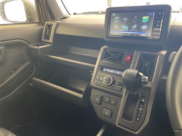 ダイハツ タフト