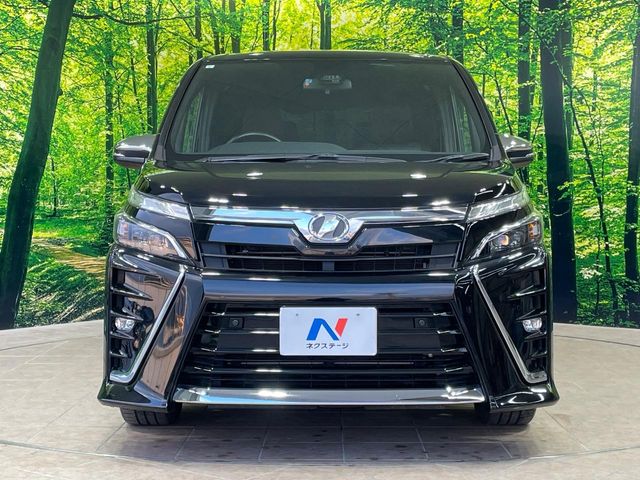 トヨタ ヴォクシー