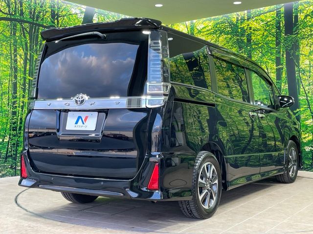 トヨタ ヴォクシー