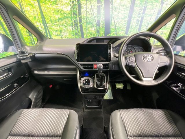 トヨタ ヴォクシー