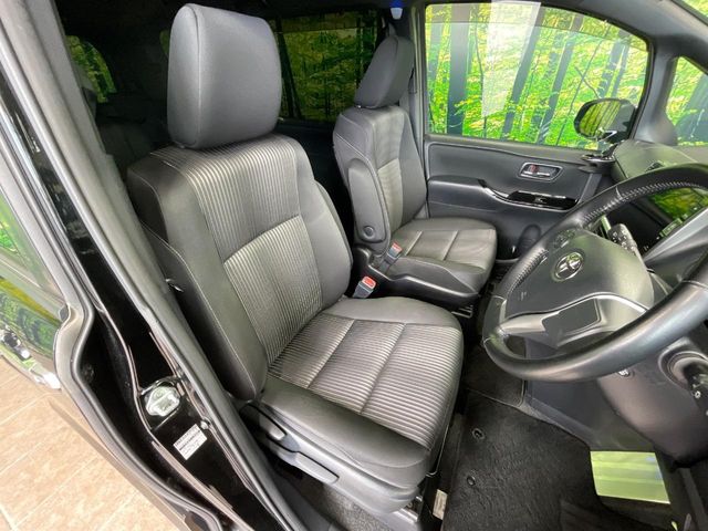 トヨタ ヴォクシー