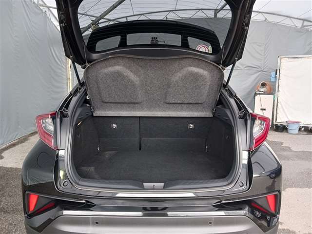 トヨタ C-HR