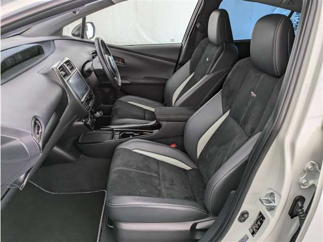 トヨタ プリウスPHV