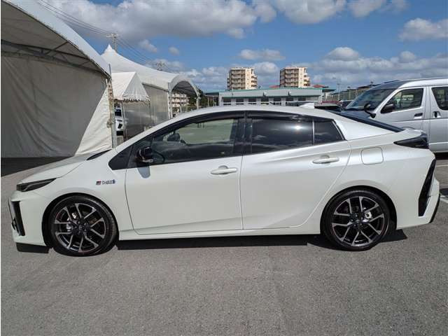 トヨタ プリウスPHV