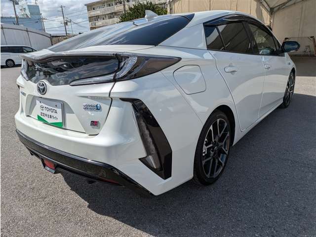 トヨタ プリウスPHV