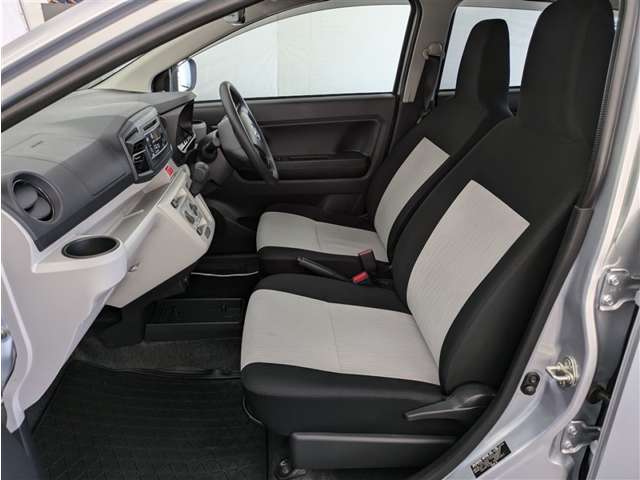 ダイハツ ミライース