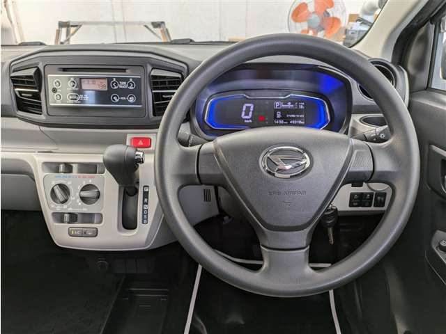 ダイハツ ミライース