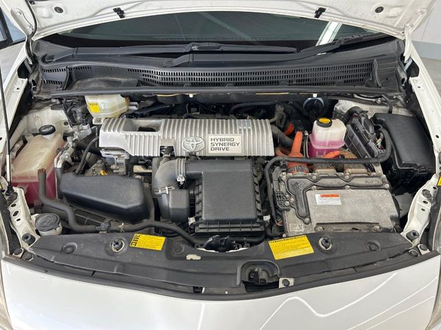 トヨタ プリウス