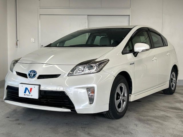 トヨタ プリウス