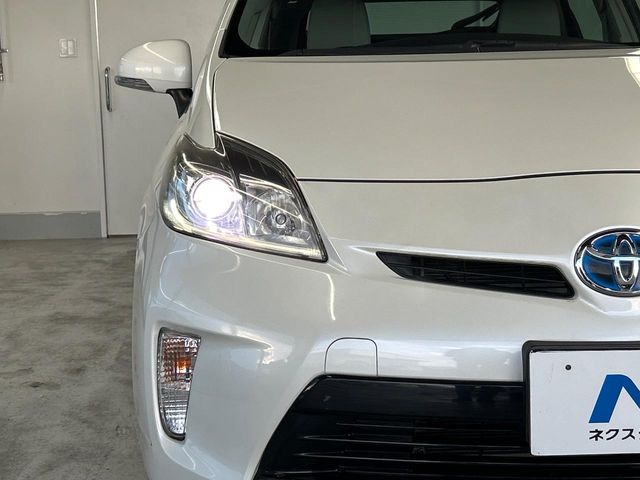 トヨタ プリウス