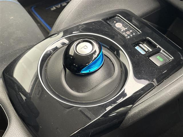 日産 リーフ