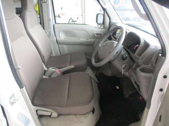 日産 NV100クリッパー