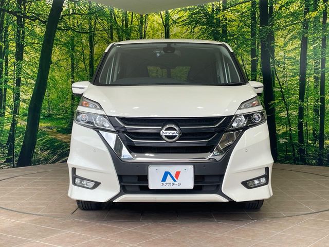 日産 セレナ