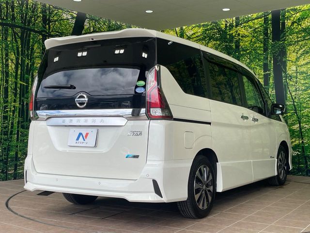 日産 セレナ