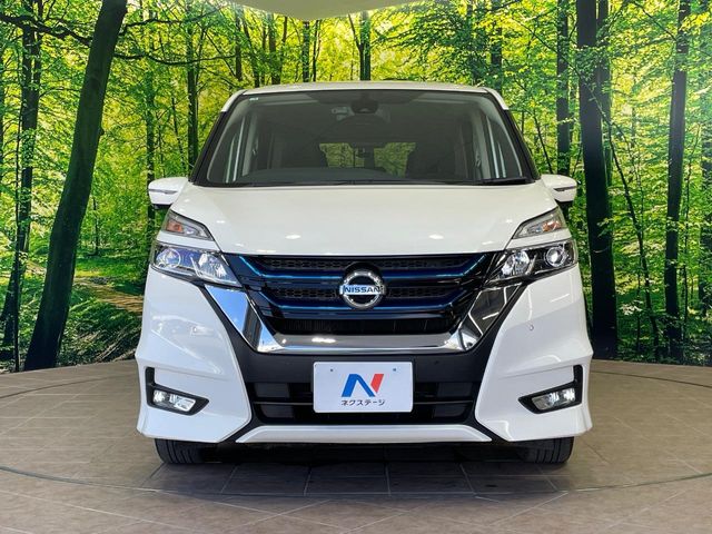 日産 セレナ