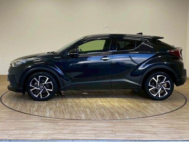 トヨタ C-HR