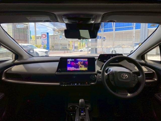 トヨタ プリウス