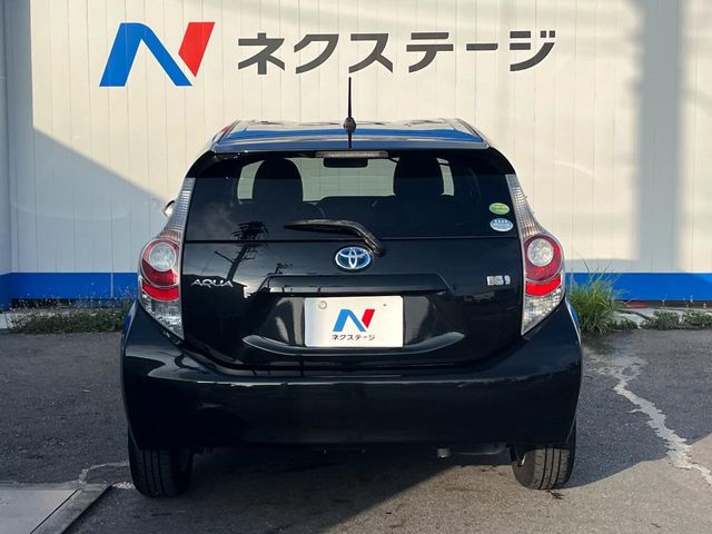 トヨタ アクア