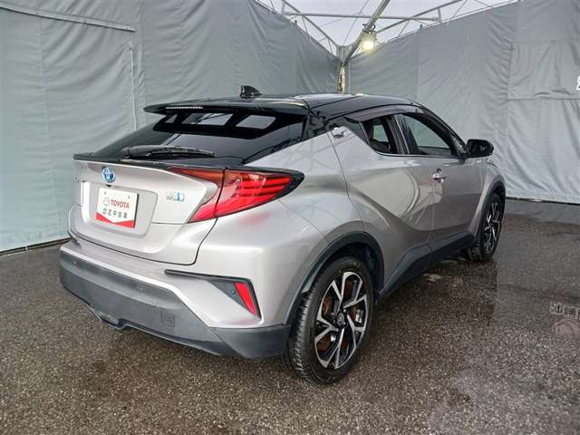 トヨタ C-HR