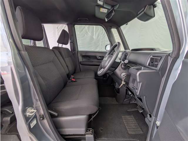 トヨタ ピクシスメガ