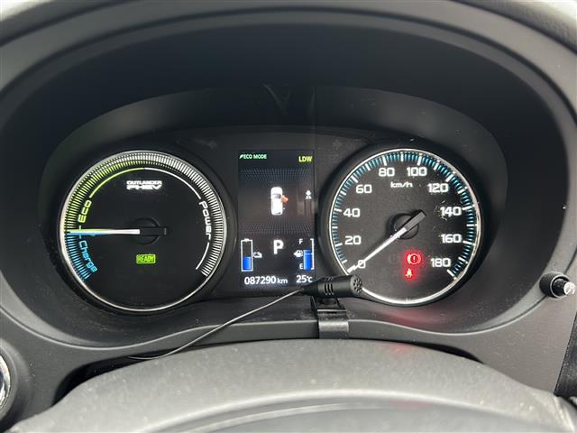 三菱 アウトランダーPHEV