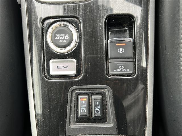 三菱 アウトランダーPHEV