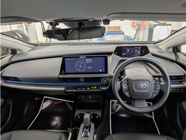 トヨタ プリウス