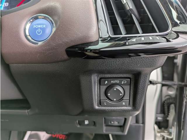 トヨタ クラウン