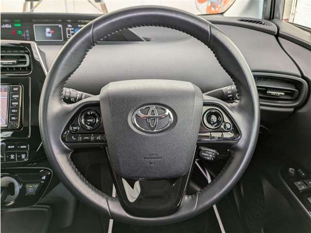 トヨタ プリウス